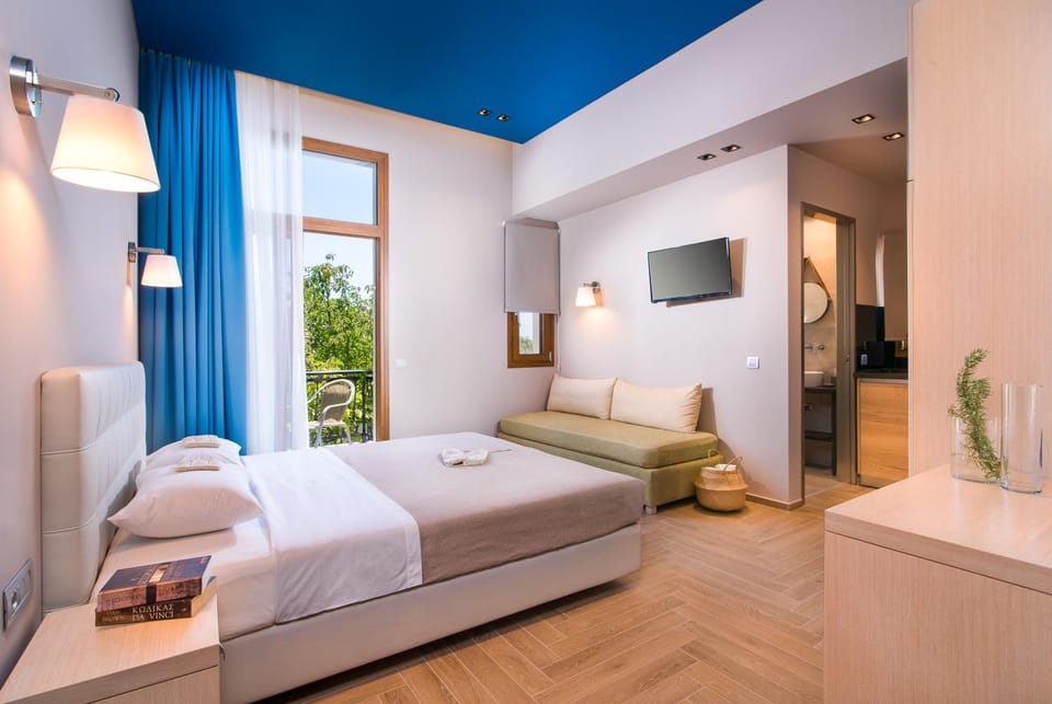 On The Rocks Apartment hotel in Thasos