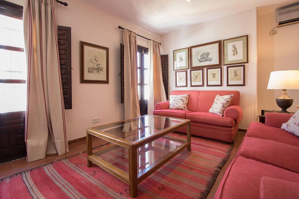 Living room, Seating area