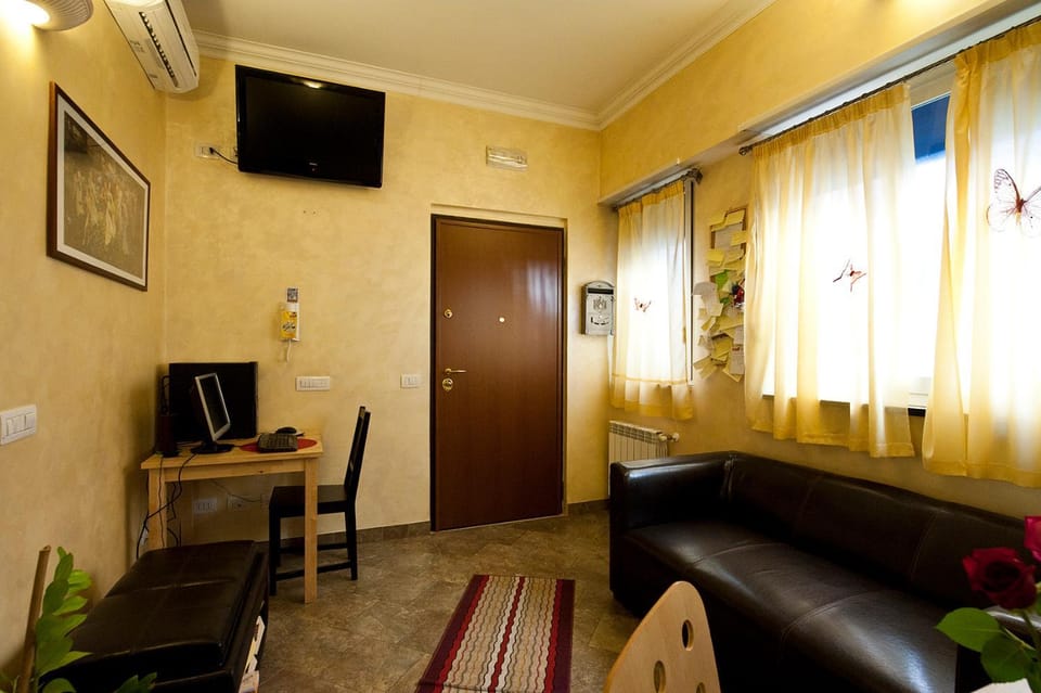 B&B La Porta Bed and Breakfast in Rome