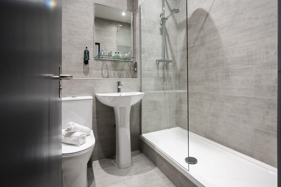 Shower, Toilet, Bathroom