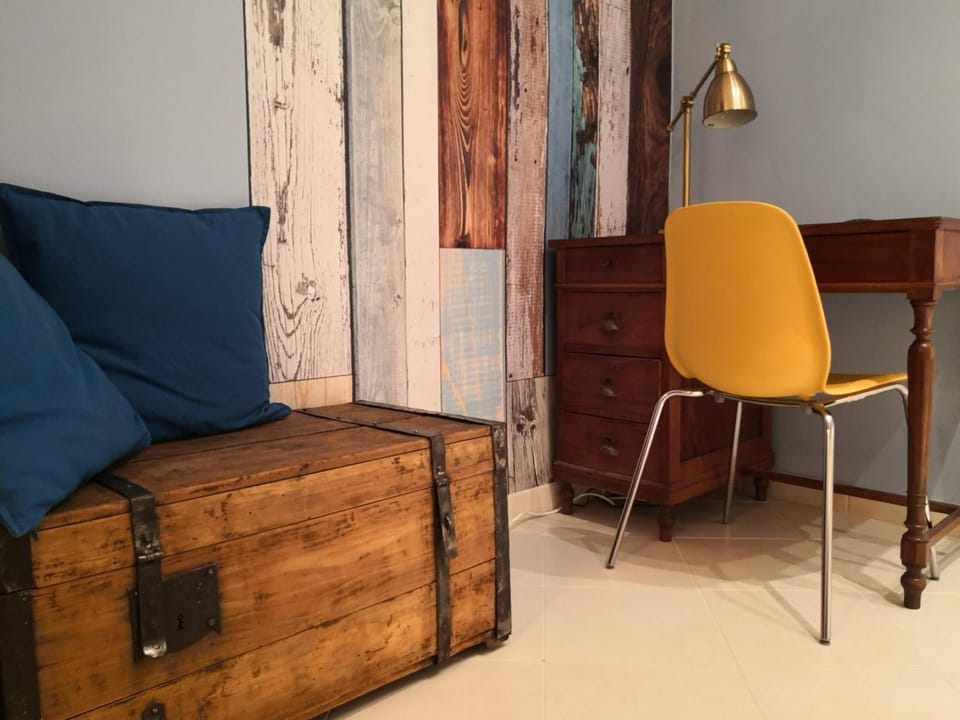 Seating area, Bedroom