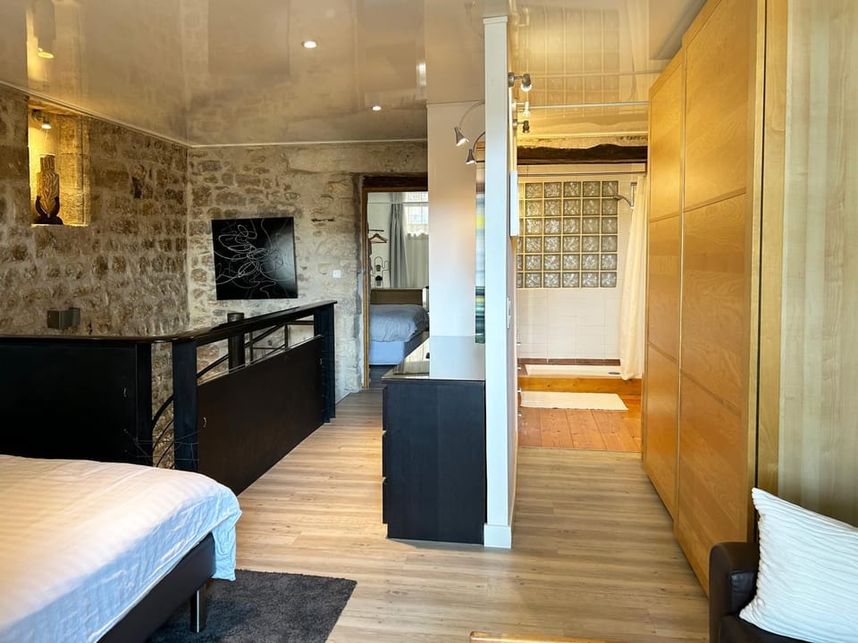 Bathroom, Bedroom