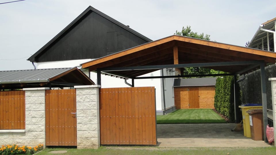Property building, Garden