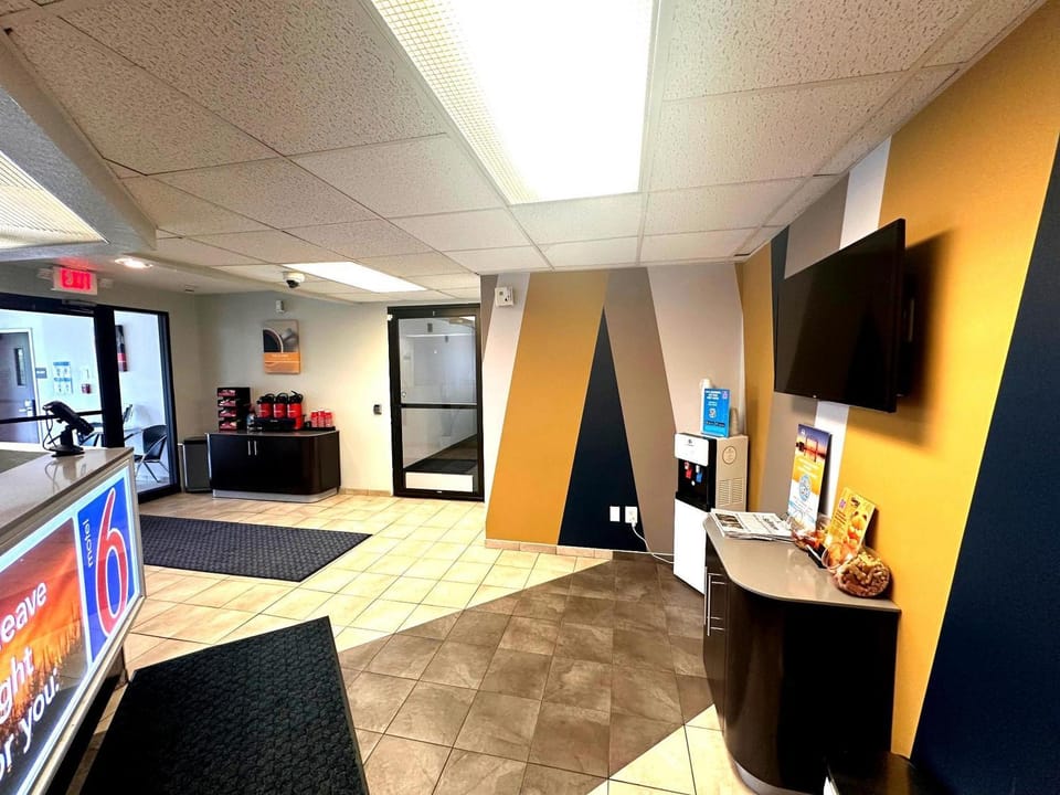 Coffee/tea facilities, Lobby or reception