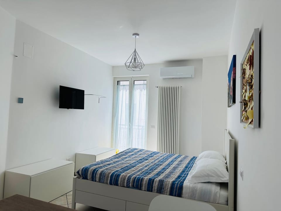 TV and multimedia, Bedroom