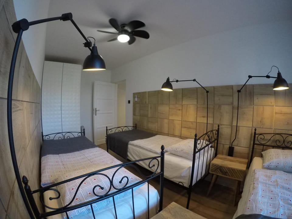 View (from property/room), Photo of the whole room, Bedroom