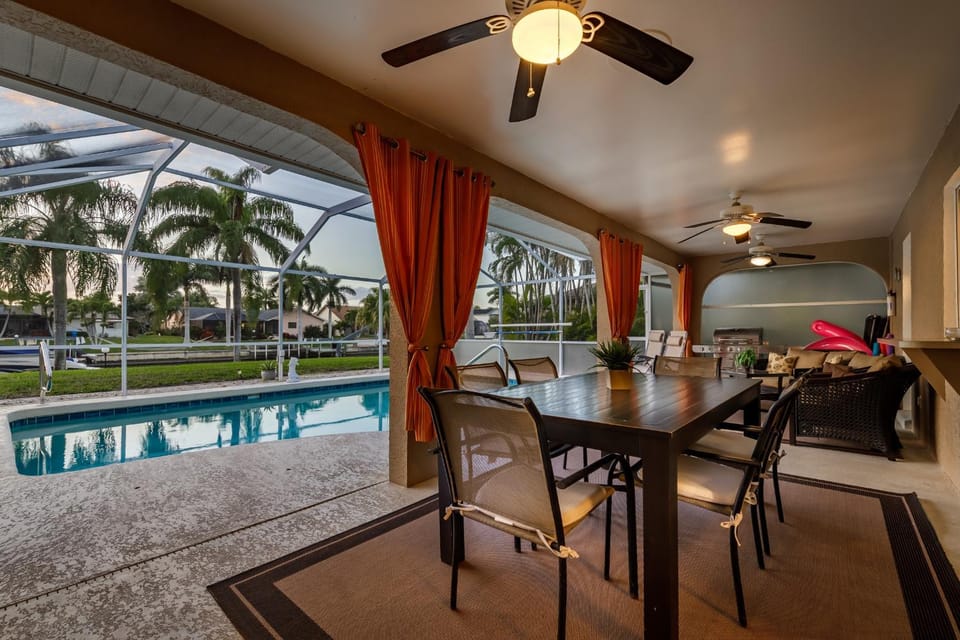 Villa Calusa, Cape Coral House in Cape Coral