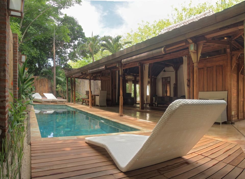 Property building, Photo of the whole room, Swimming pool