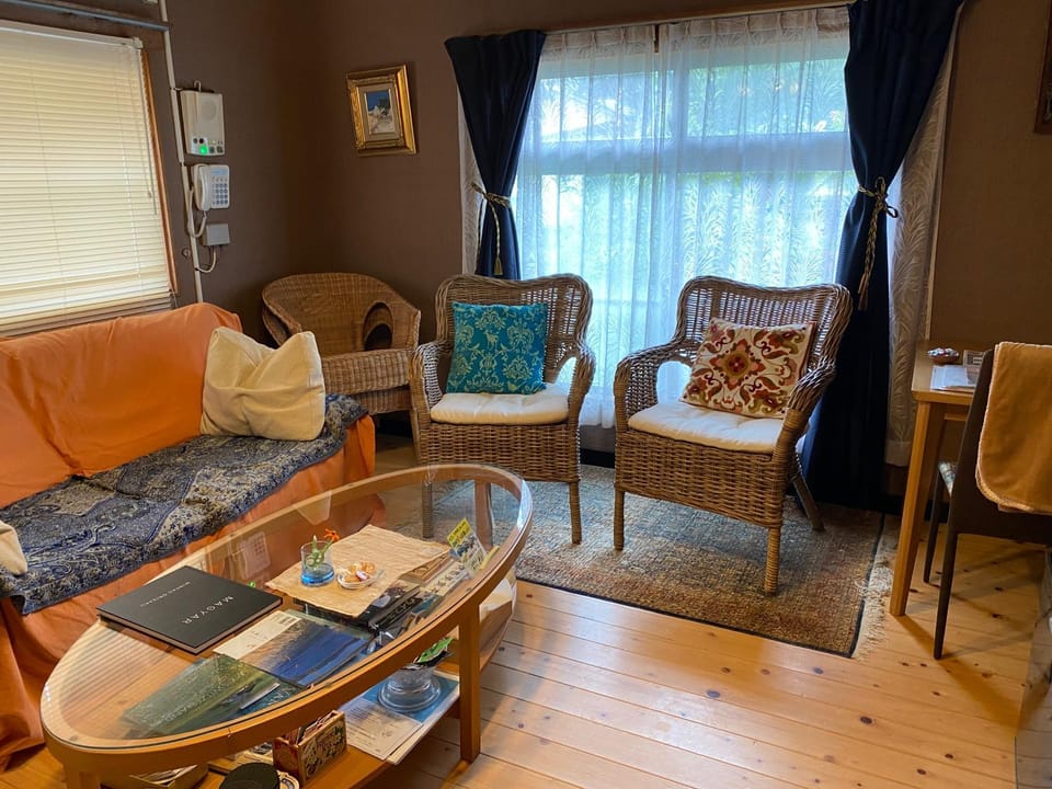 Communal lounge/ TV room, Lounge or bar