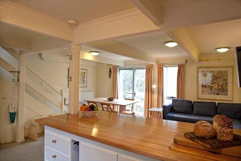 BBQ facilities, Coffee/tea facilities, Kitchen or kitchenette, Living room, Dining area