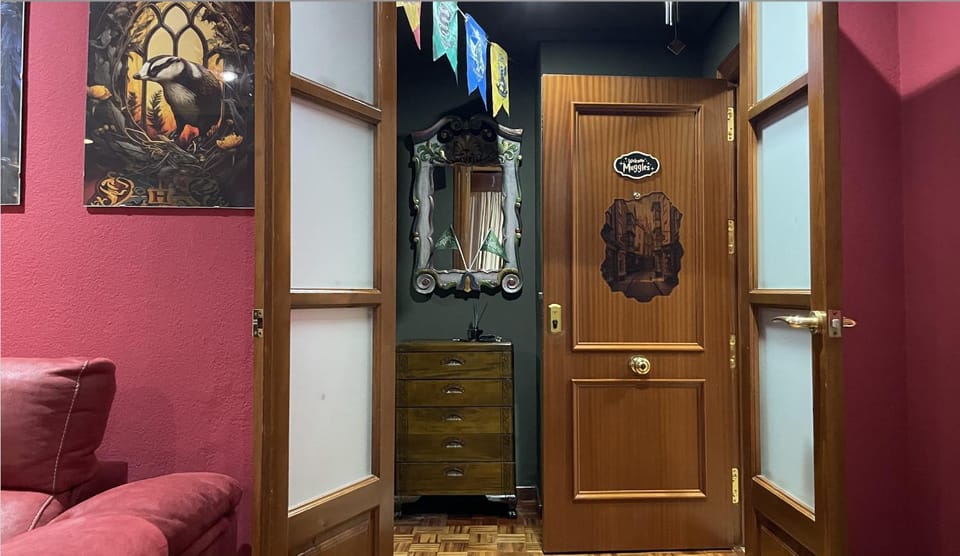Lobby or reception, wardrobe