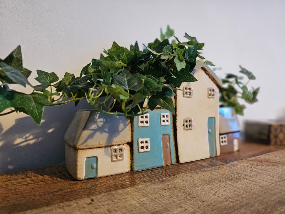 Property building, Decorative detail