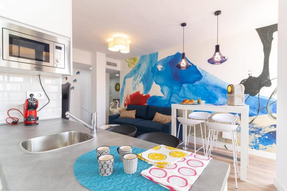 Living room, Dining area