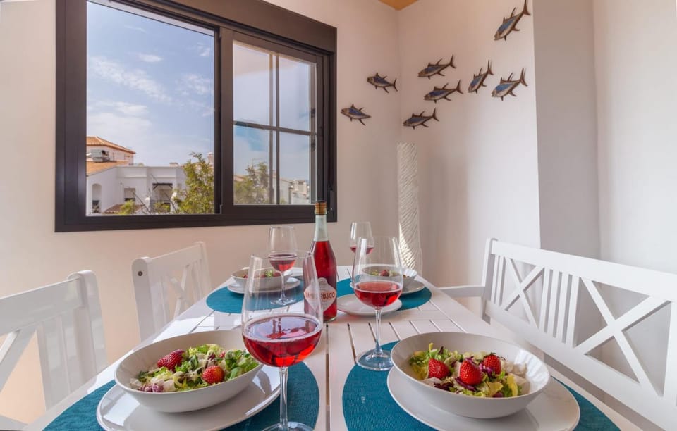 Balcony/Terrace, Dining area