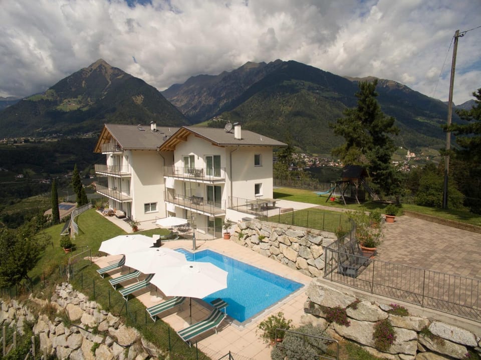 Bird's eye view, Children play ground, Garden, City view, Garden view, Landmark view, Mountain view, River view, Swimming pool