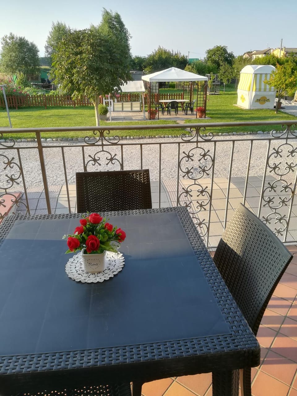 Garden, Balcony/Terrace