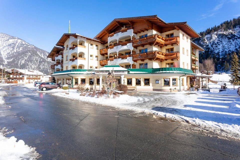 Property building, Winter