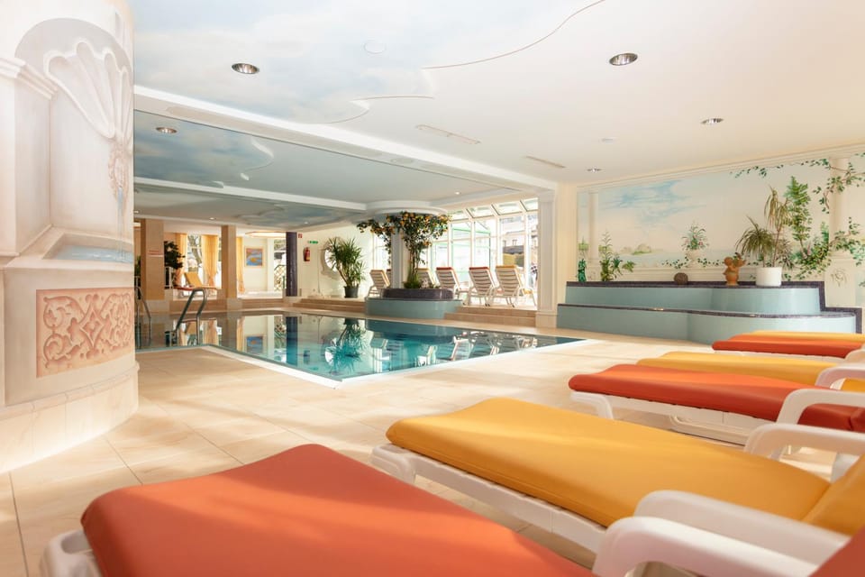 Spa and wellness centre/facilities, Swimming pool