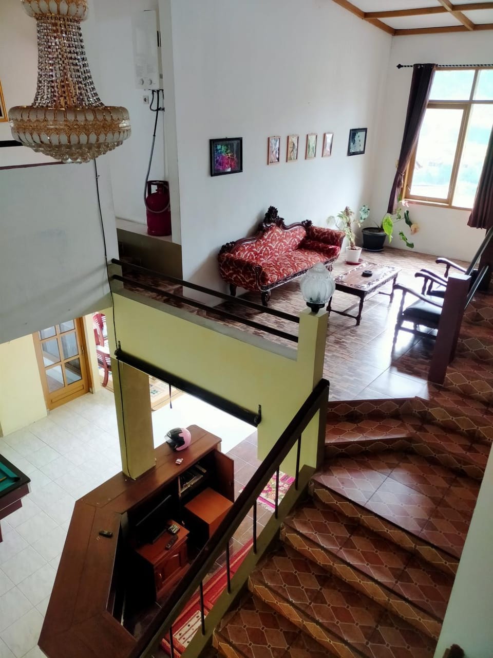 Living room, Photo of the whole room