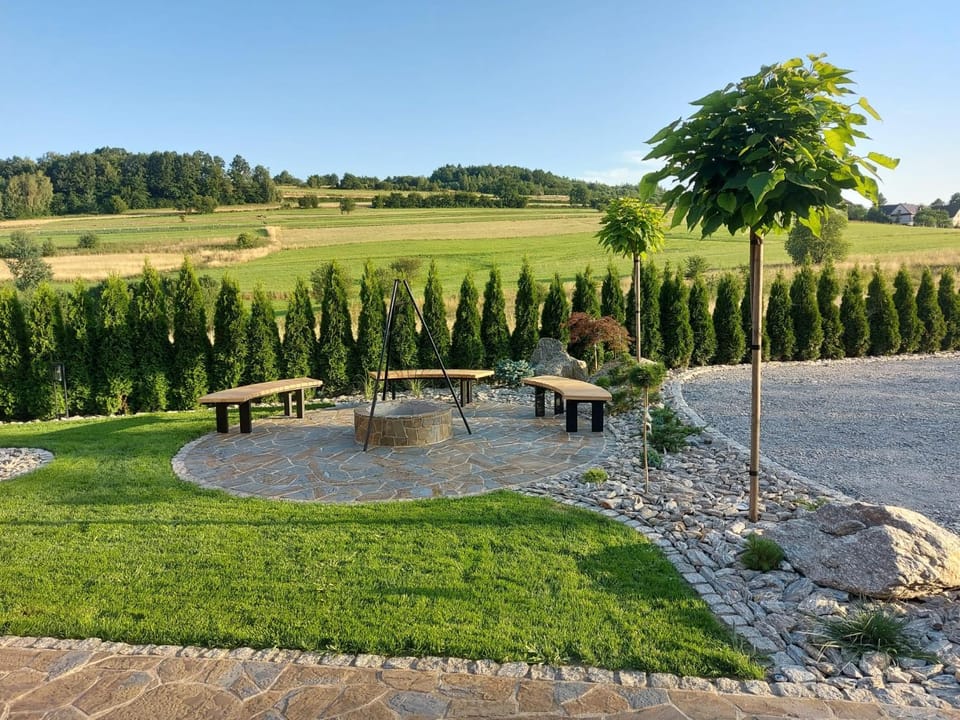 Dwór Bysina Farm Stay in Lesser Poland Voivodeship