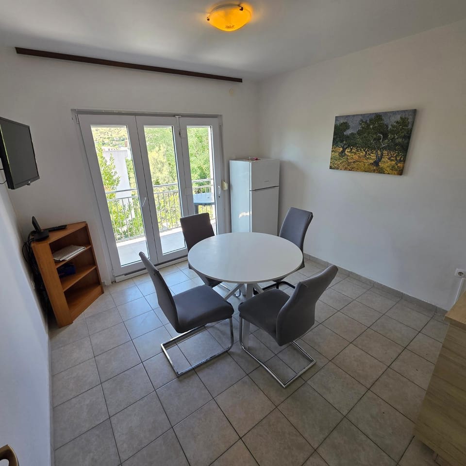 Apartment Petra By Pag Tours Apartment in Zadar County