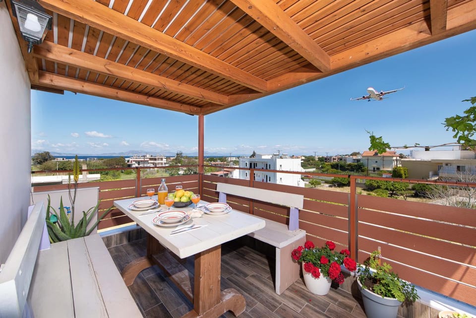 Patio, Day, View (from property/room), Balcony/Terrace, Seating area, Dining area