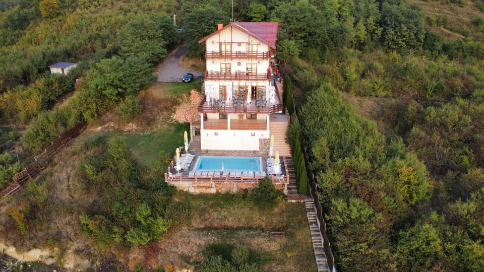 Property building, Bird's eye view