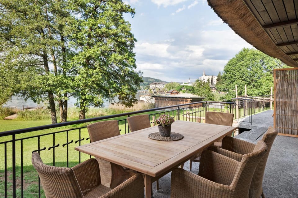 Patio, Spring, Day, Natural landscape, Garden, View (from property/room), Balcony/Terrace, Seating area, Dining area, Garden view