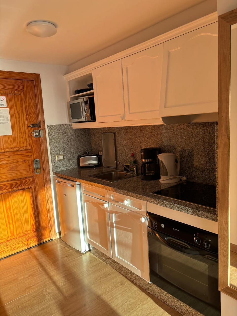 Kitchen or kitchenette, kitchen