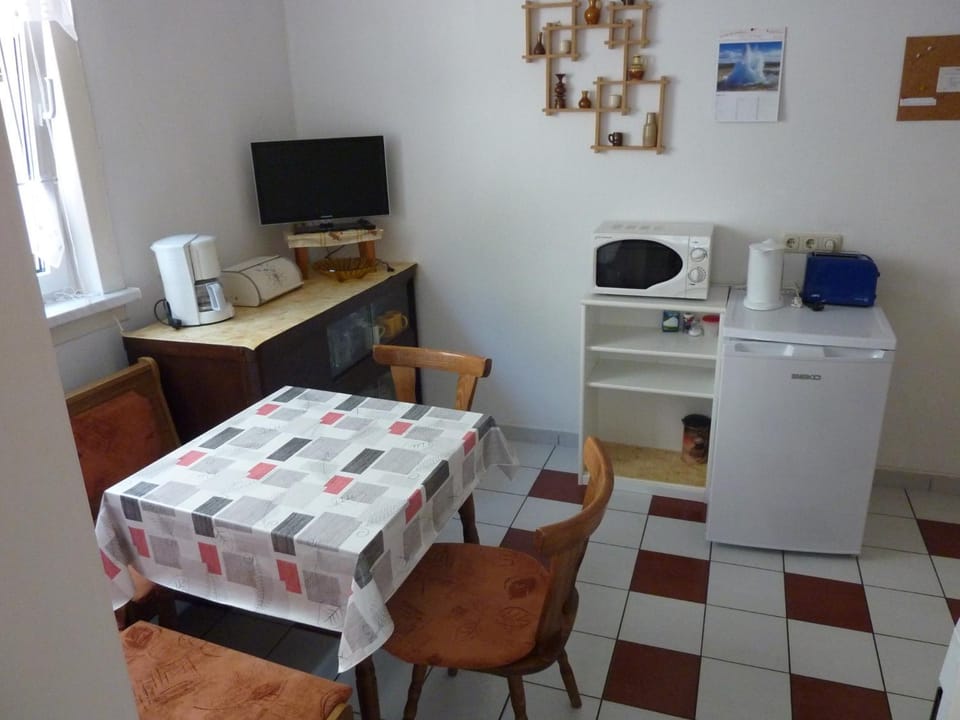 Photo of the whole room, Decorative detail, Decorative detail