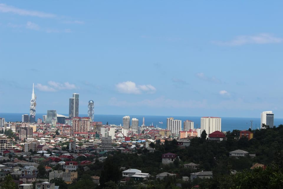 City view, Sea view