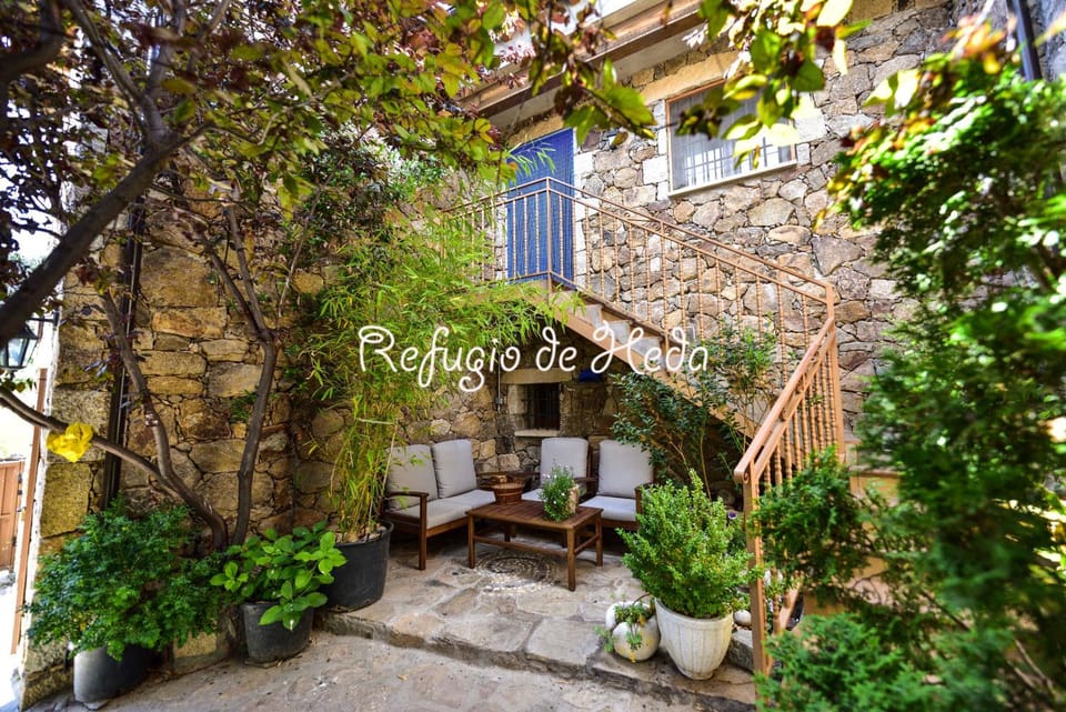 Patio, Facade/entrance, BBQ facilities, Garden