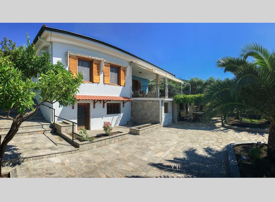 Property building, Patio, Summer