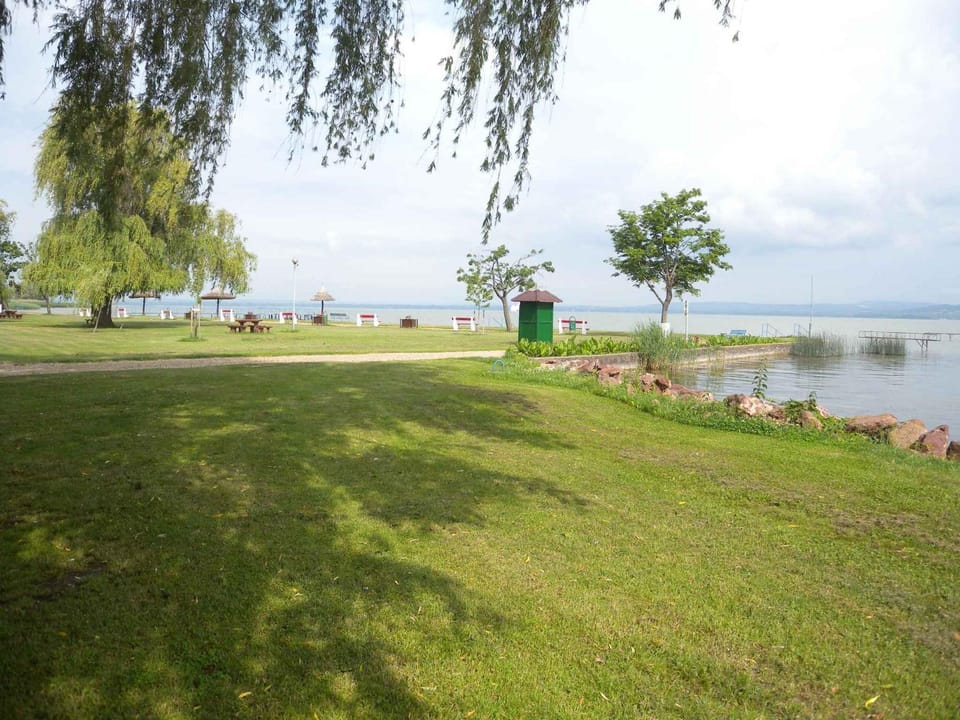 Nearby landmark, Summer, Beach