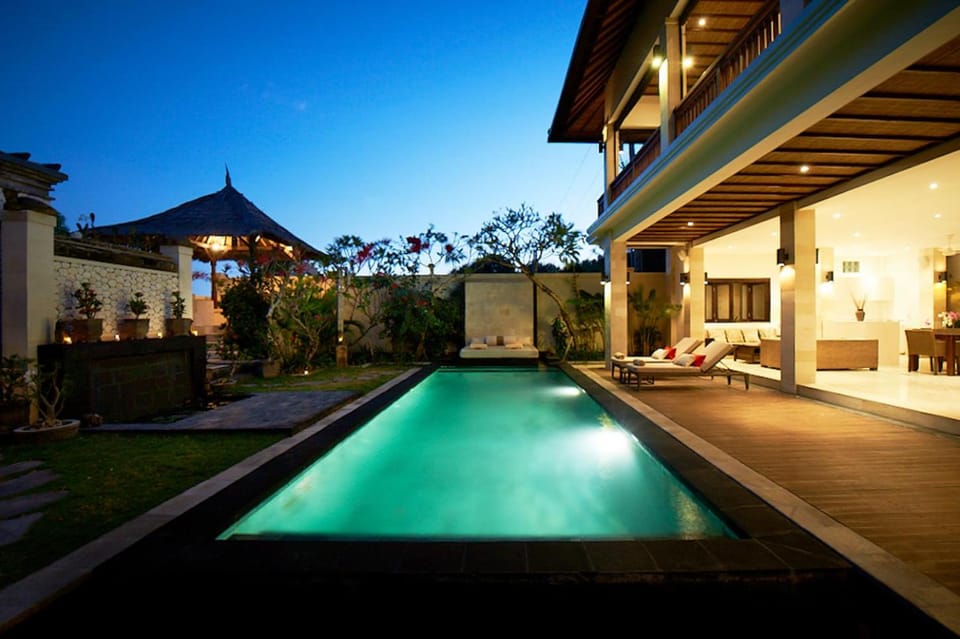 Pool view, Swimming pool