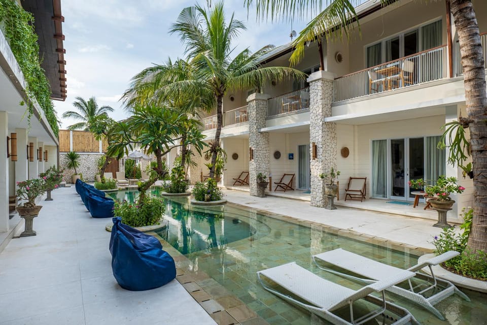 Pool view, Swimming pool