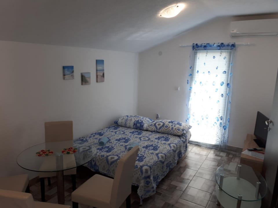 Jednosobni apartman anicic coric Apartment in Primorje-Gorski Kotar County