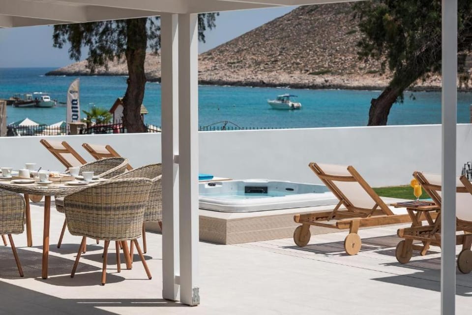 Patio, Balcony/Terrace, Beach, River view
