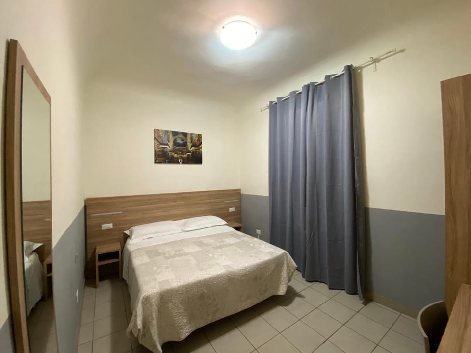 Golden Dream Guest House Bed and Breakfast in Florence