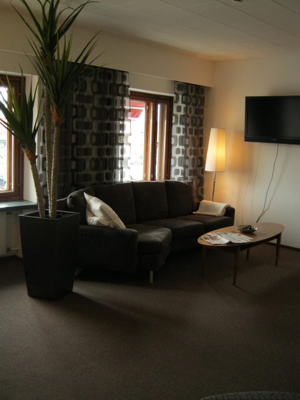 Day, Living room