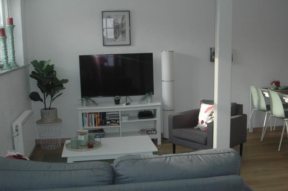 TV and multimedia, Seating area
