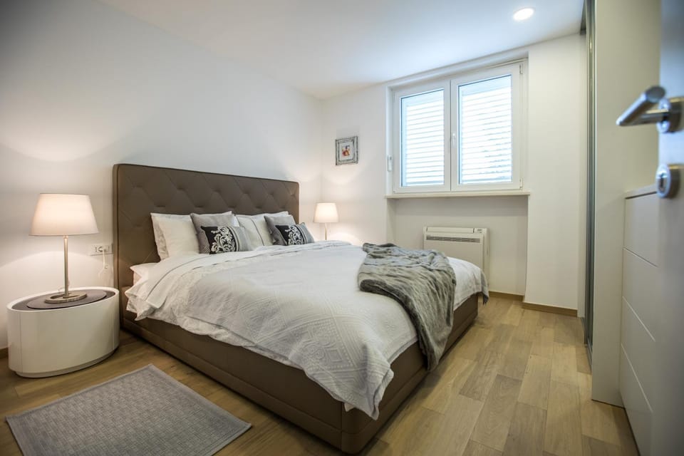Spacious modern apartment close to the beach Apartment in Dubrovnik