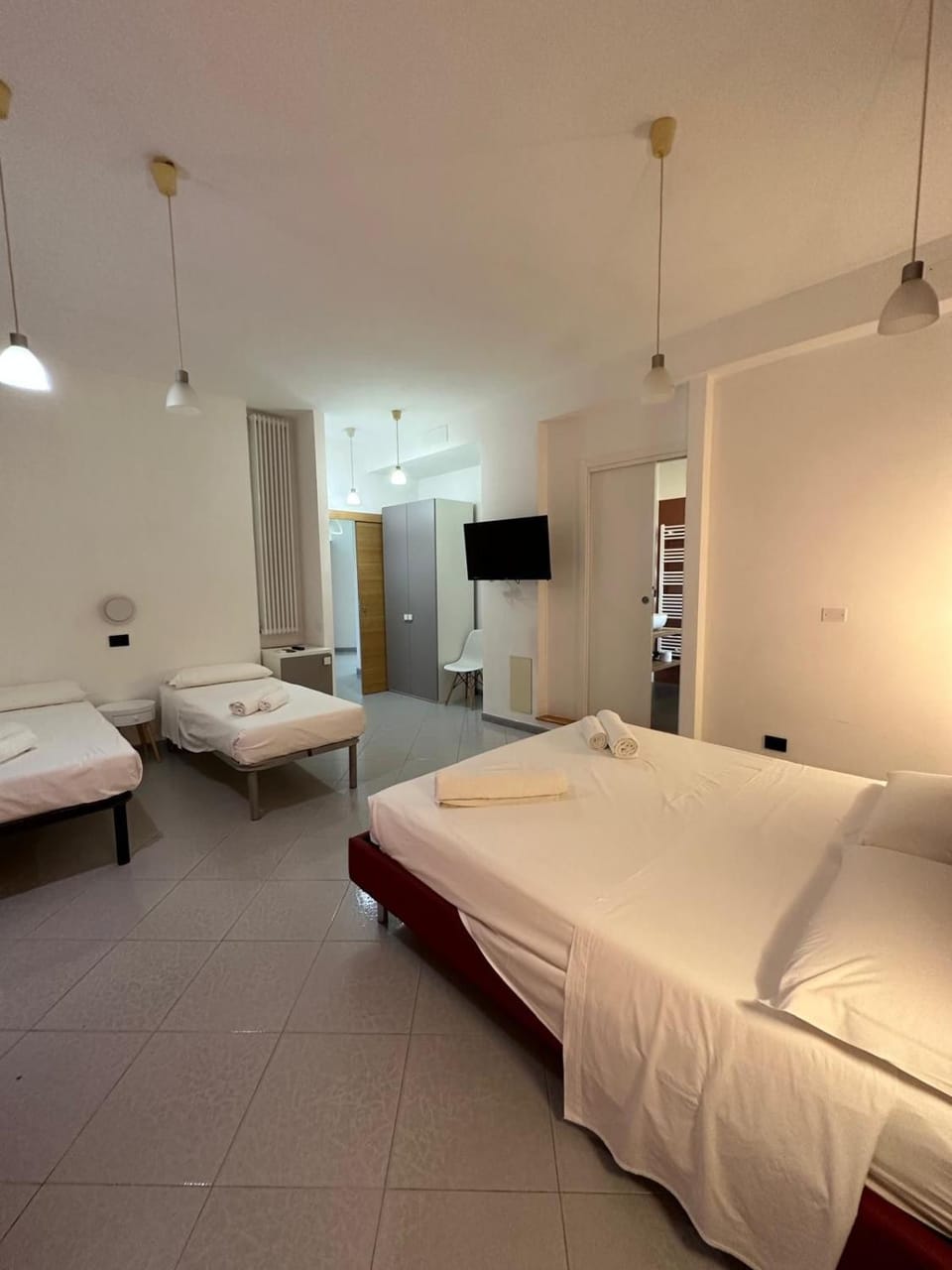 Bed, TV and multimedia, Bedroom, towels, wardrobe