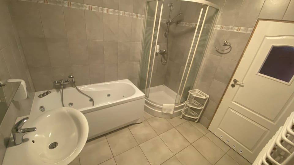 Shower, Bathroom, Bath