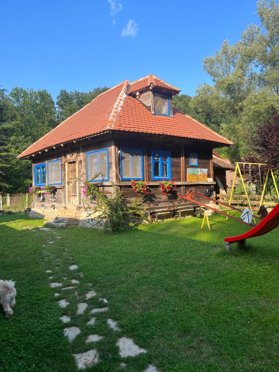 Shower, Spring, Activities, Children play ground, Bathroom, Balcony/Terrace, Kitchen or kitchenette, Spa and wellness centre/facilities, Photo of the whole room, Decorative detail, Garden view, Swimming pool, Family, Parking, pet friendly, air conditioner