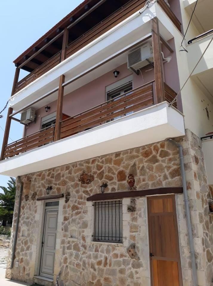Zaros Bed and Breakfast in Crete