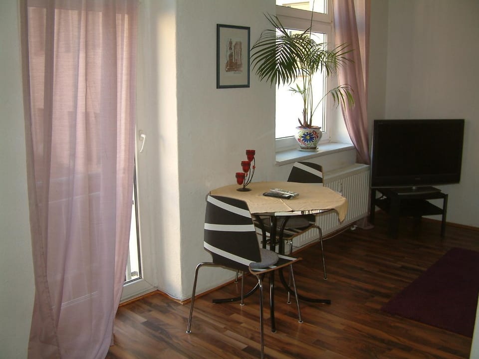 Pension Olé Bed and Breakfast in Dresden-Neustadt