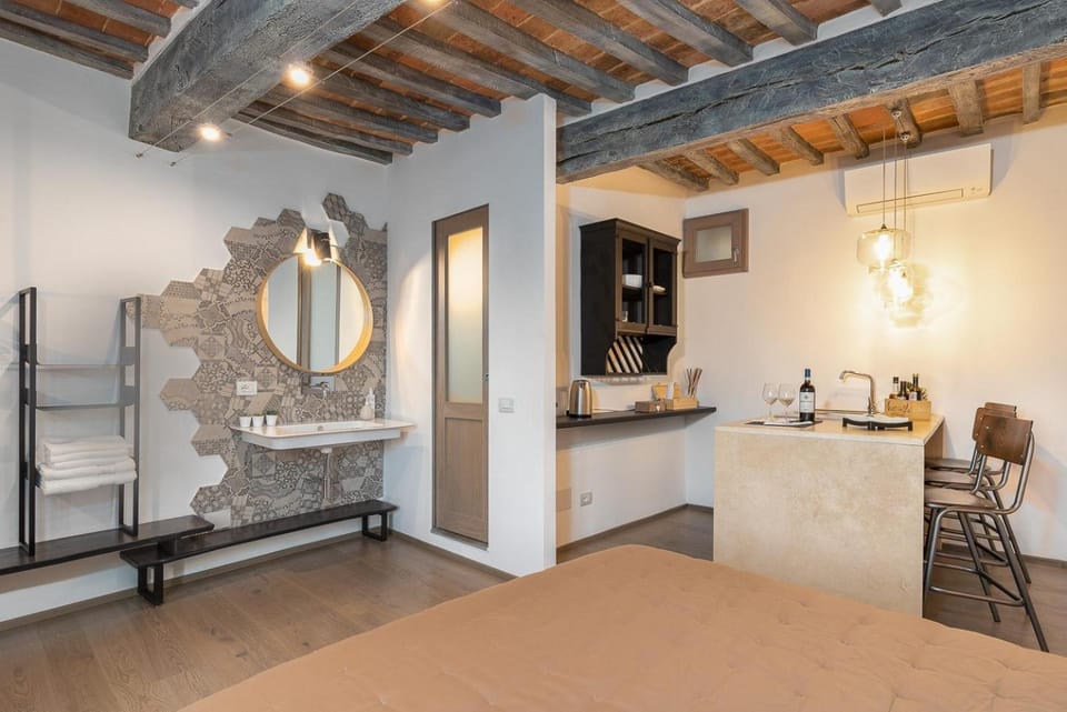 Coffee/tea facilities, Kitchen or kitchenette, dishwasher