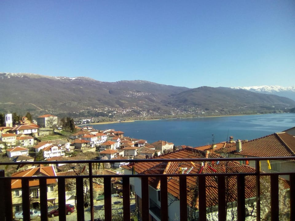 Off site, Neighbourhood, Balcony/Terrace, Lake view