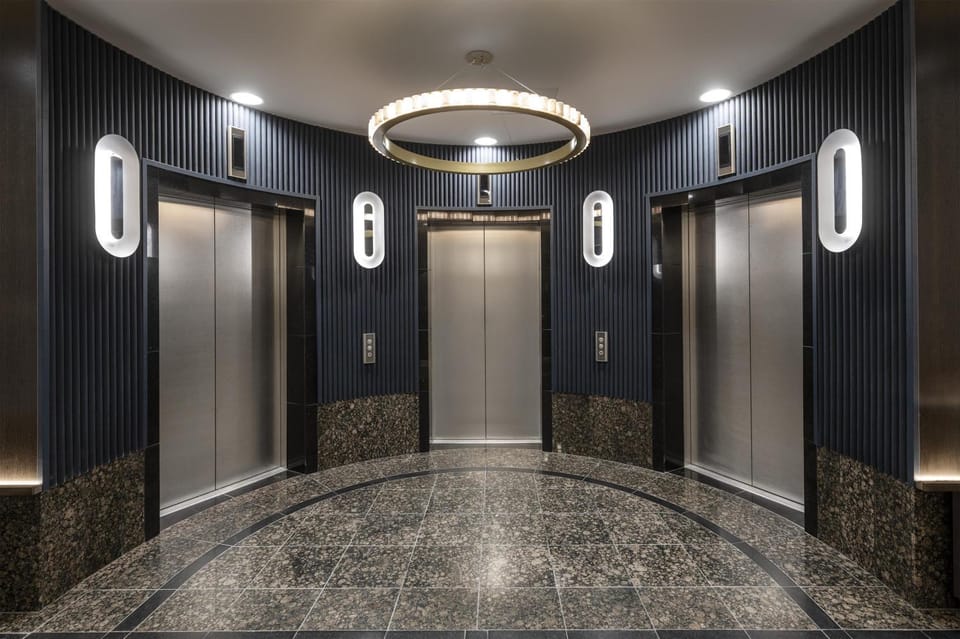 Lobby or reception, elevator